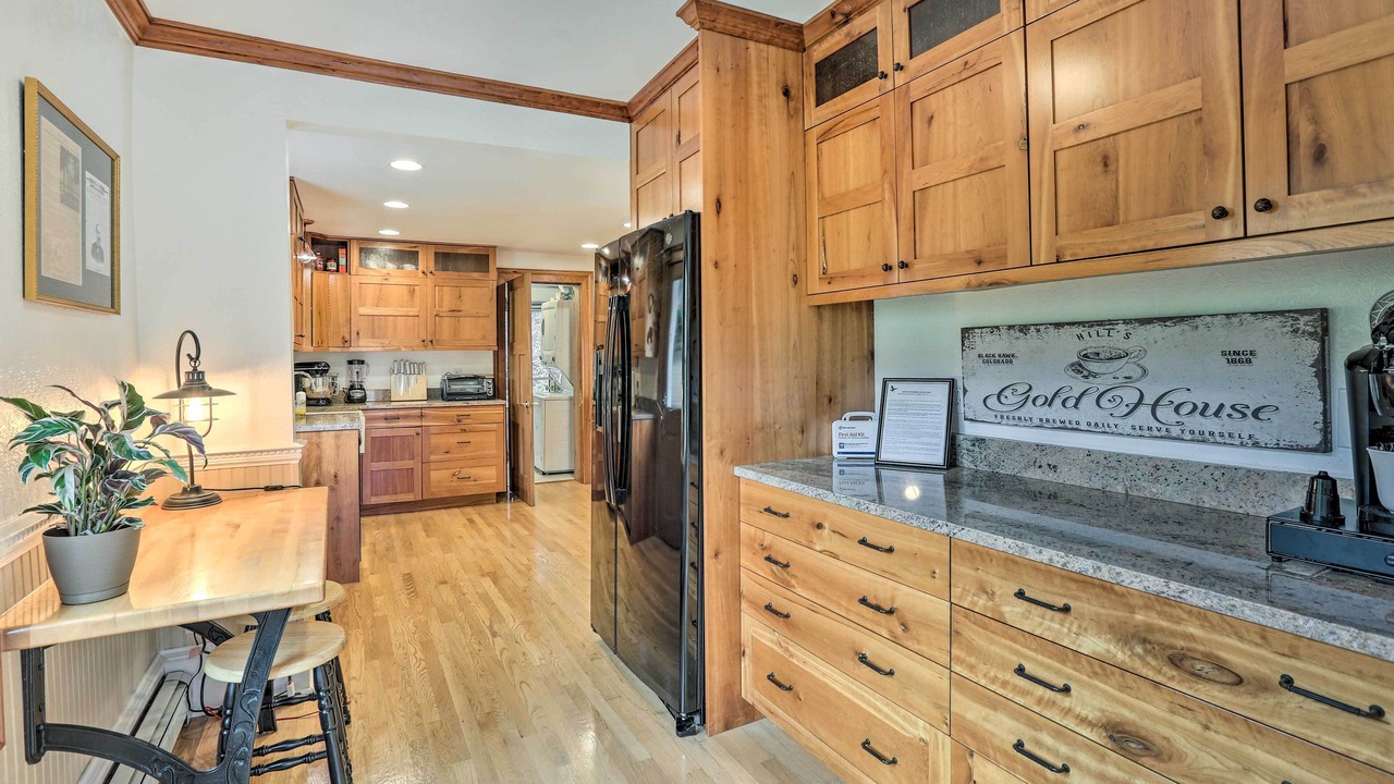 Photo of Kitchen in Central City