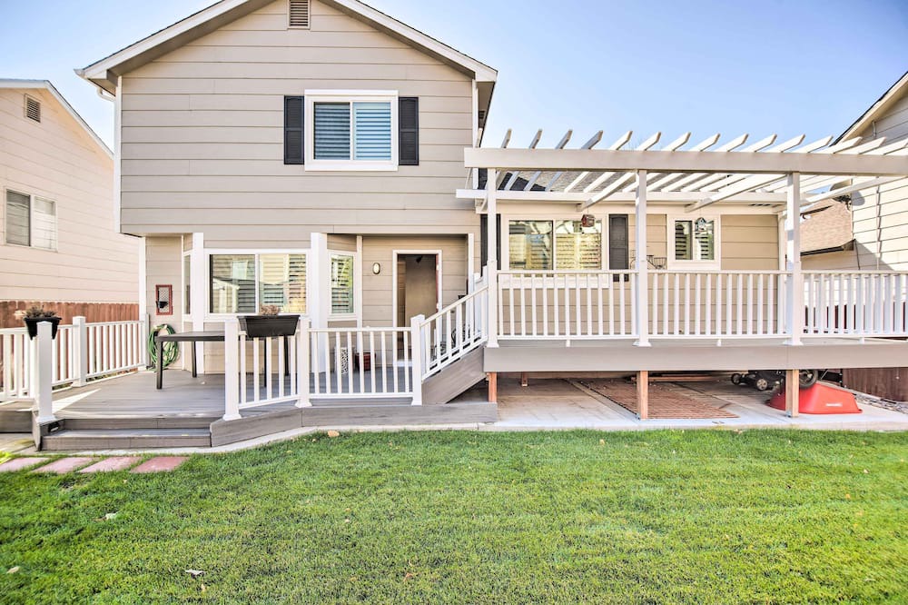 Photo of Outdoor in Thornton