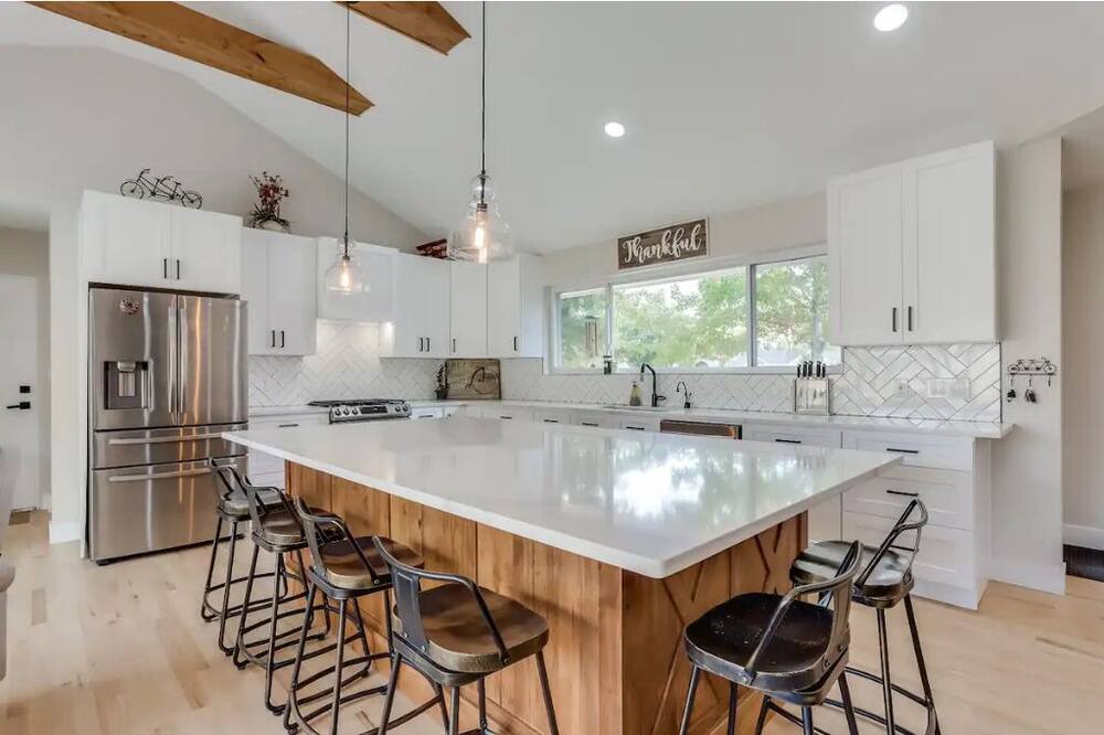 Photo of Kitchen in Arvada Plaza Area