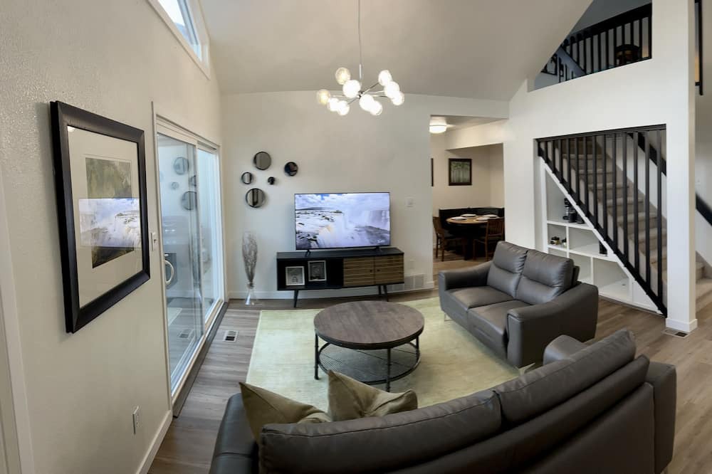 Photo of Bedroom in Cheyenne Meadows