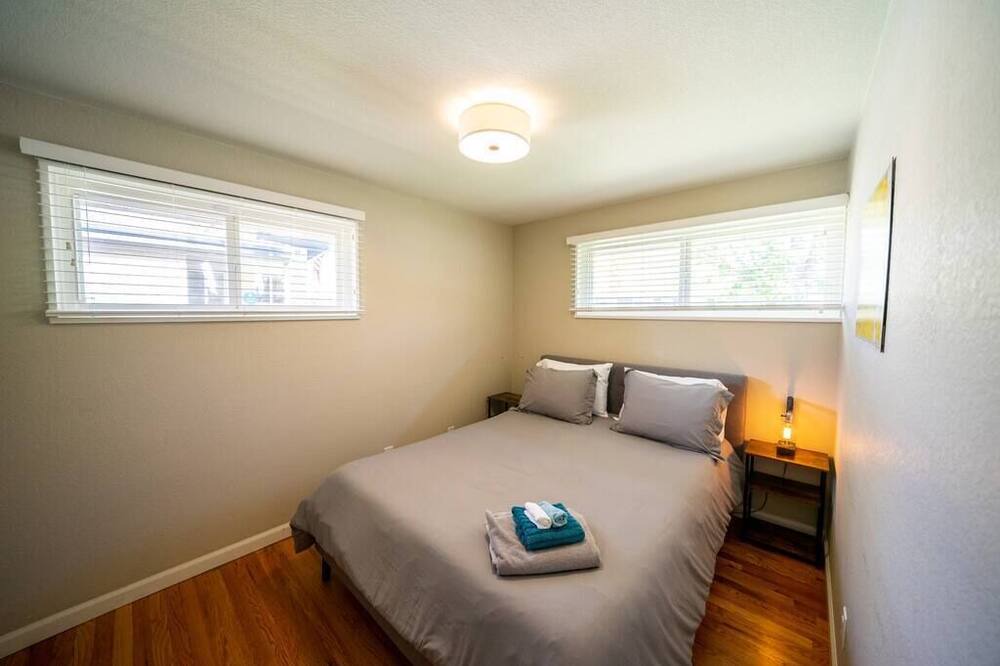 Photo of Bedroom in Alta Vista Area