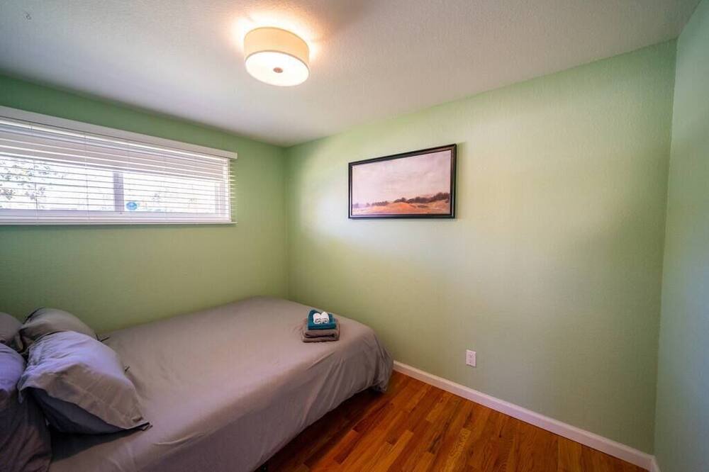 Photo of Bedroom in Alta Vista Area