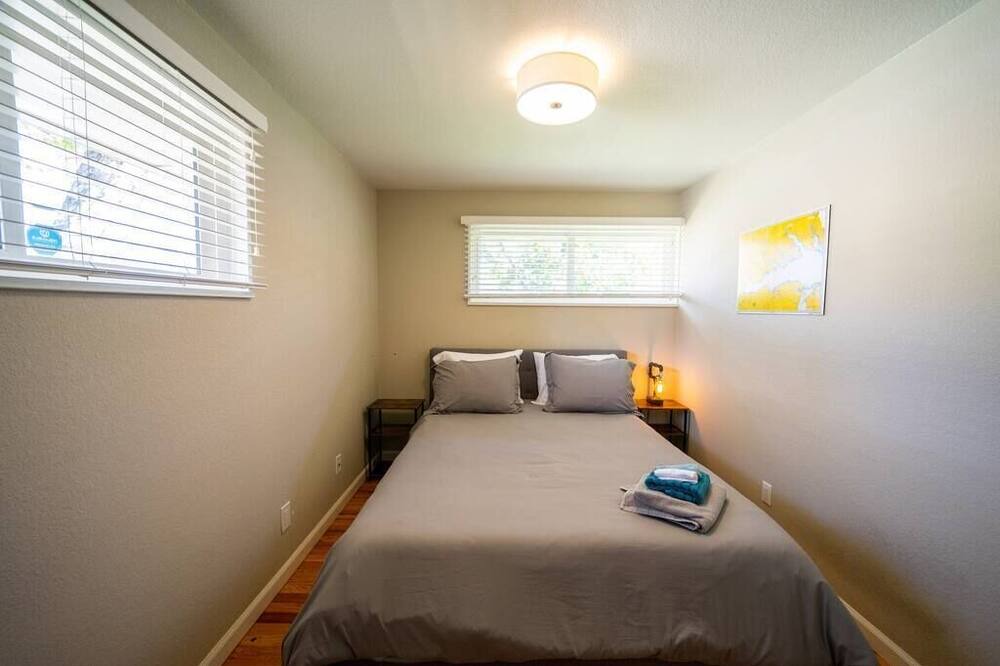 Photo of Bedroom in Alta Vista Area