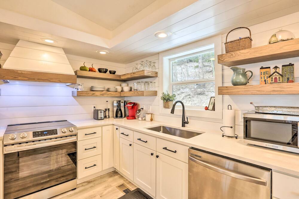 Photo of Kitchen in Saint Mary's