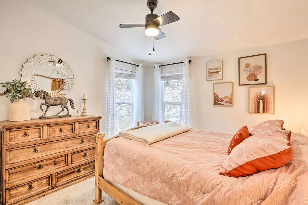 Photo of Bedroom in Saint Mary's