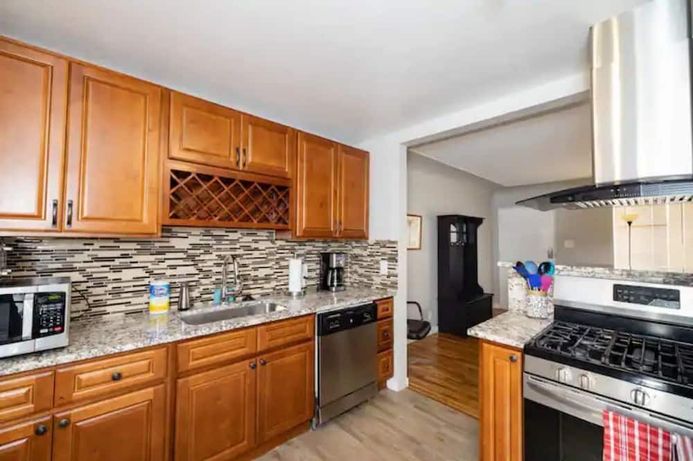 Photo of Kitchen in Delmar Parkway
