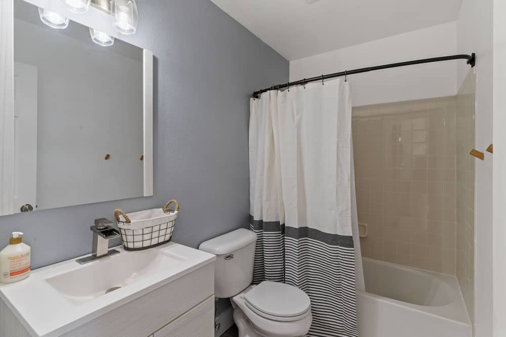 Photo of Bathroom in Falcon Hills