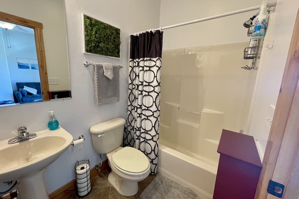 Photo of Bathroom in Hayden