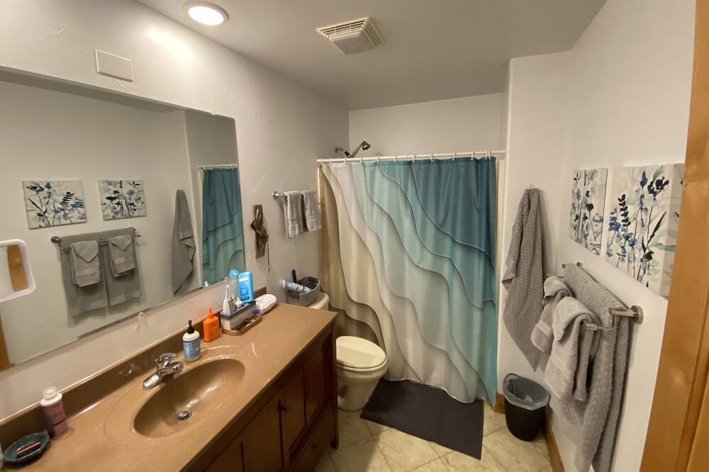 Photo of Bathroom in Hayden