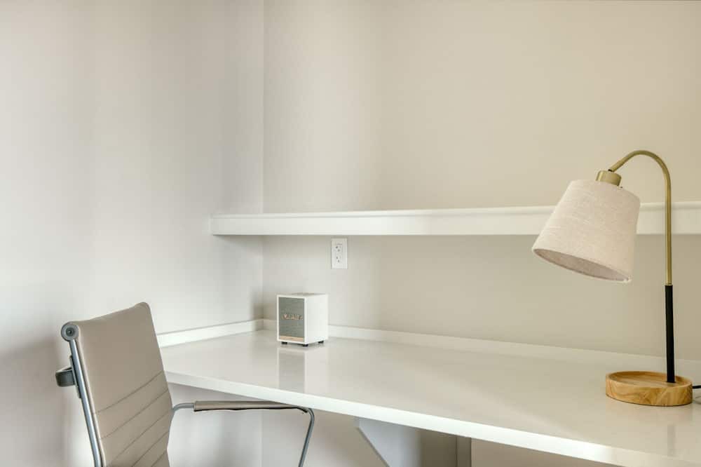 Photo of Bedroom in Golden Triangle