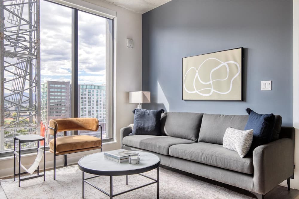 Photo of Livingroom in Golden Triangle