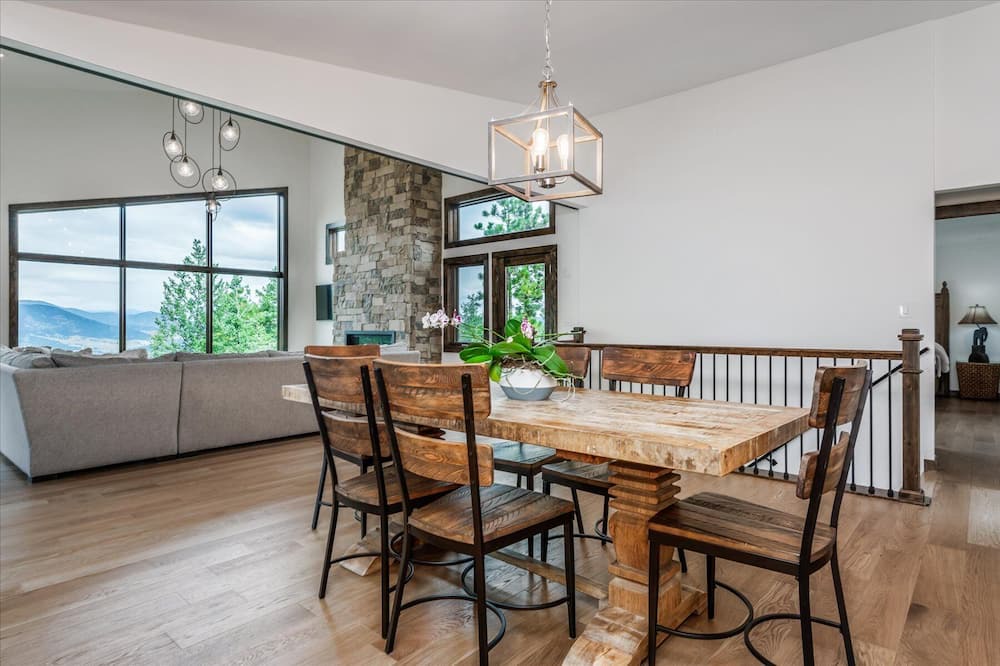 Photo of Kitchen in Evergreen