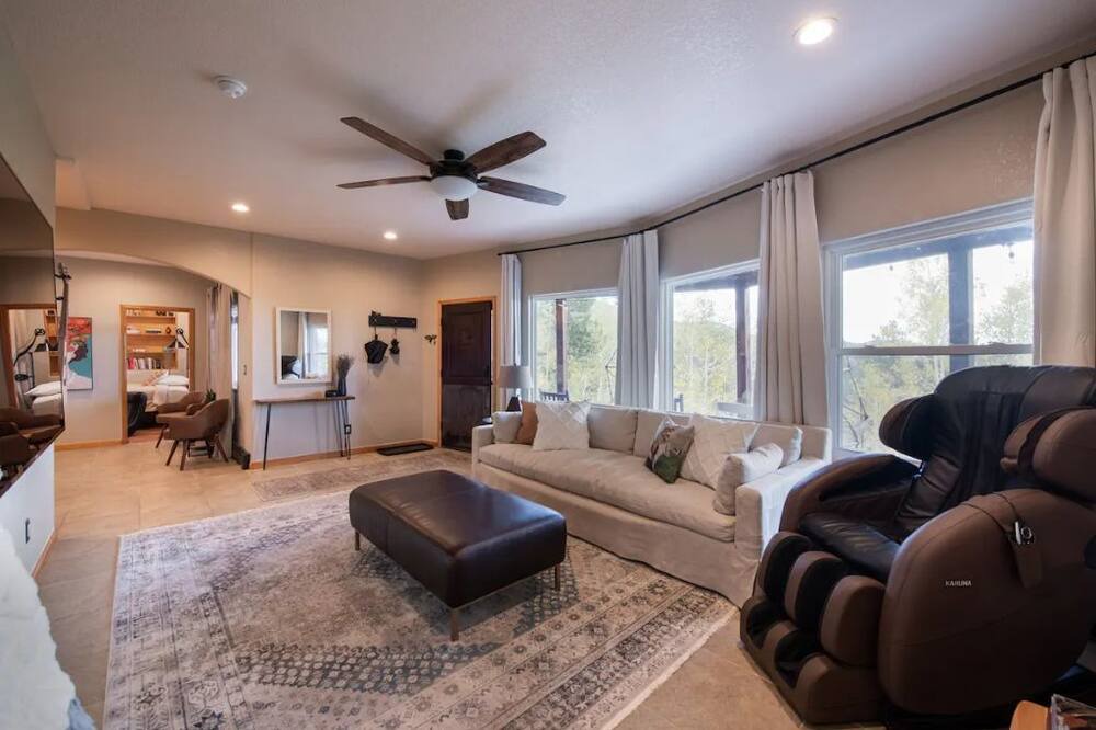 Photo of Livingroom in Conifer Mountain and Meadows