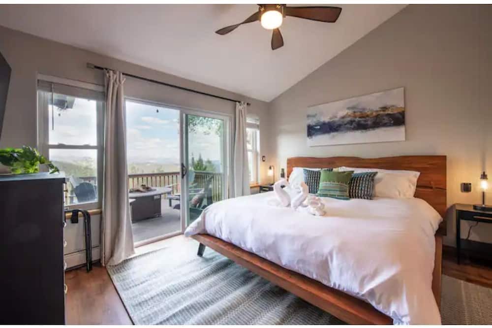 Photo of Bedroom in Conifer Mountain and Meadows