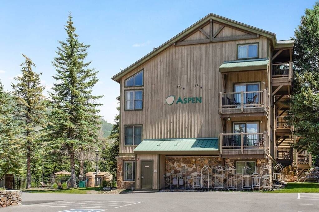 Photo of Outdoor in Highland Meadows