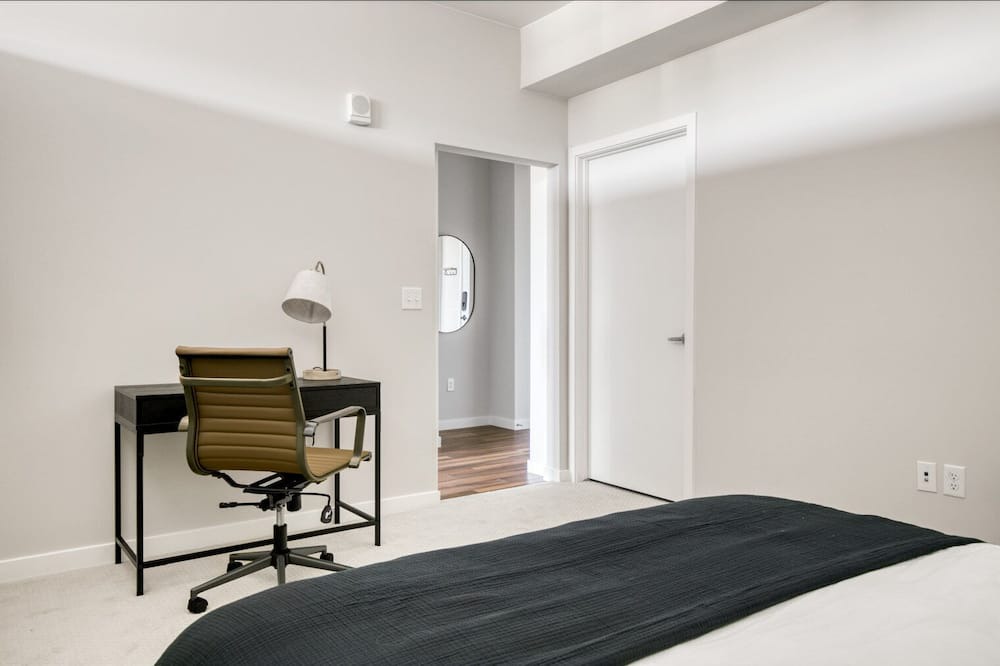 Photo of Bedroom in Transit Village