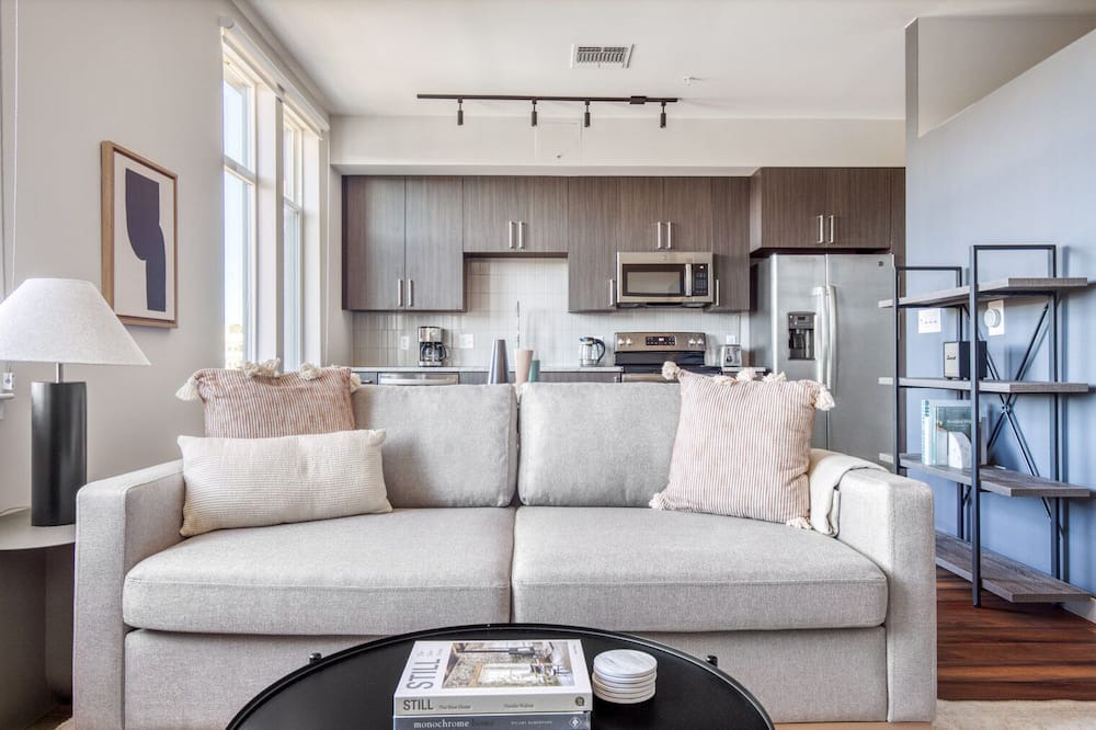 Photo of Livingroom in Transit Village