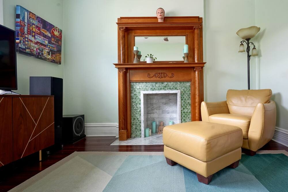 Photo of Livingroom in Cole