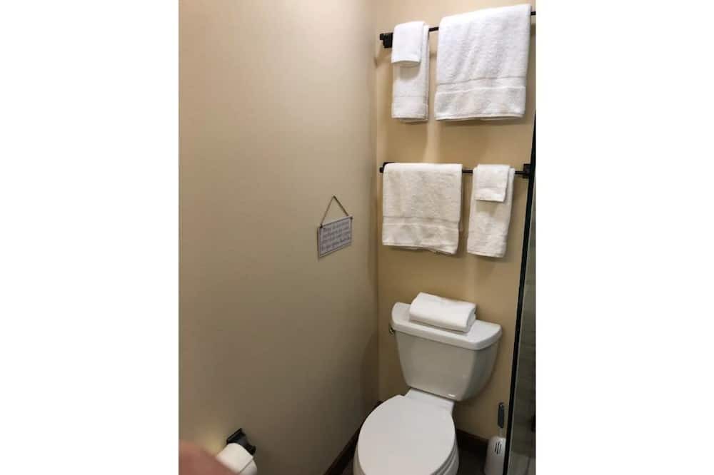 Photo of Bathroom in Evergreen