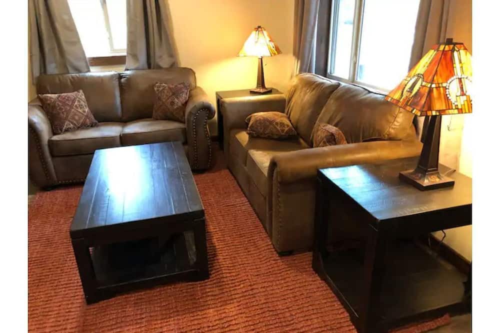 Photo of Livingroom in Evergreen
