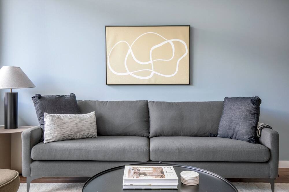 Photo of Livingroom in Transit Village