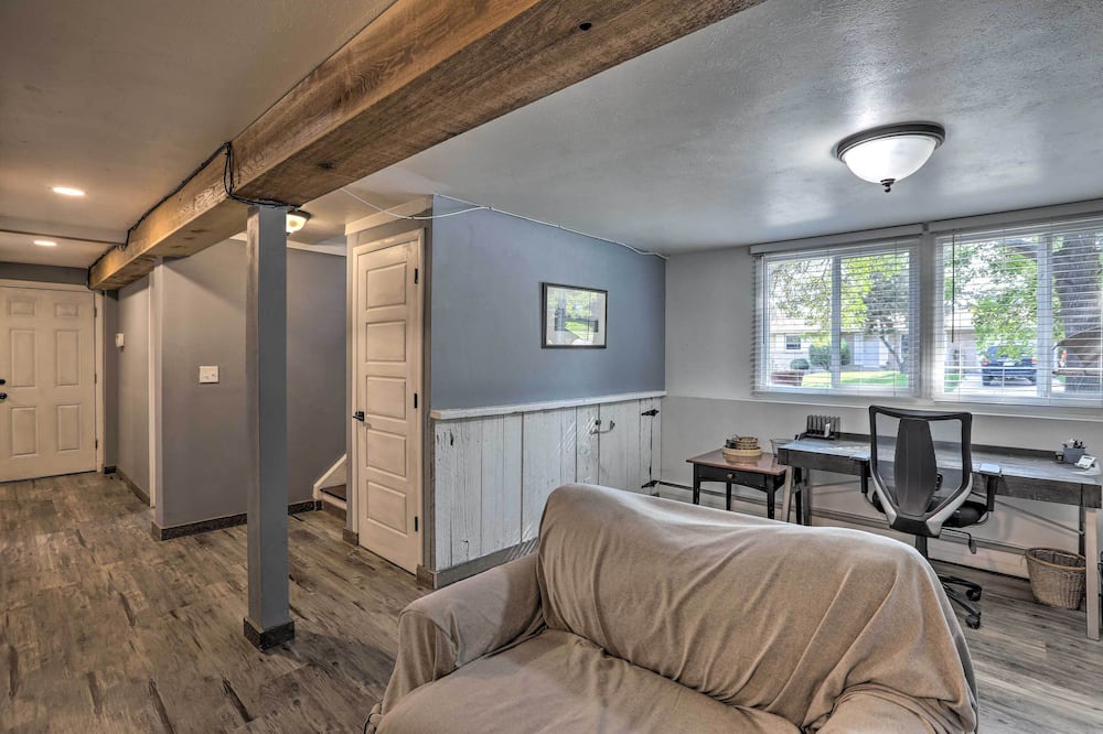 Photo of Bedroom in Columbine