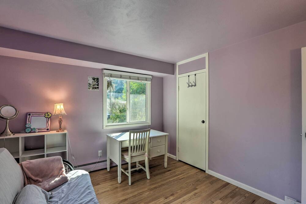 Photo of Bedroom in Columbine