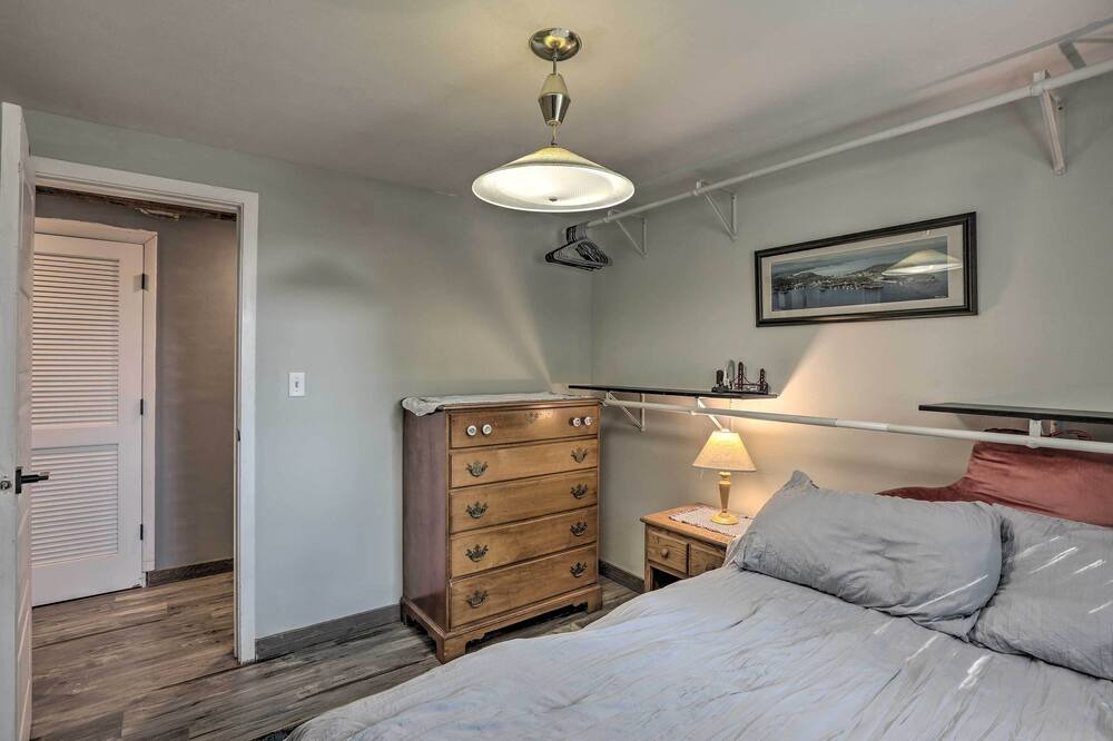 Photo of Bedroom in Columbine