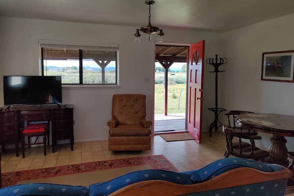 Photo of Livingroom in Nucla