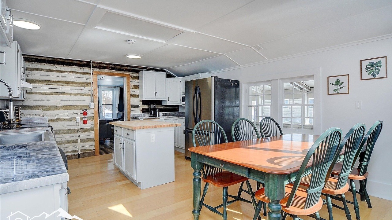 Photo of Kitchen in Twin Lakes