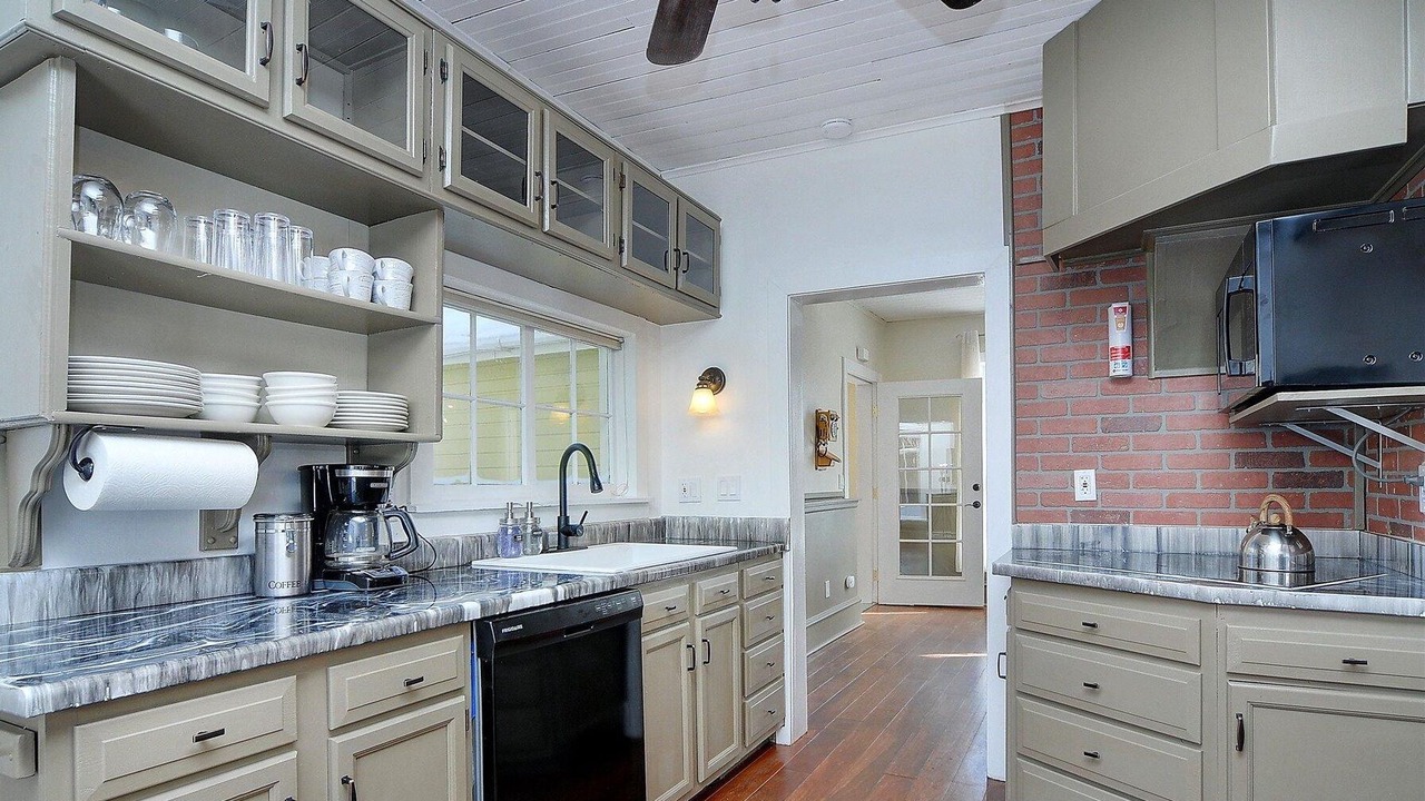Photo of Kitchen in Twin Lakes