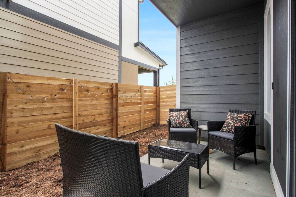 Photo of Patio Balcony in Dupont