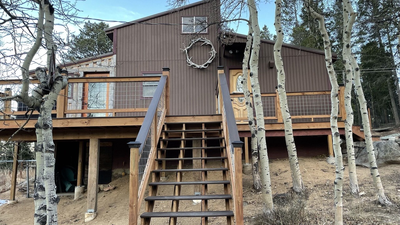 Photo of Outdoor in Black Hawk