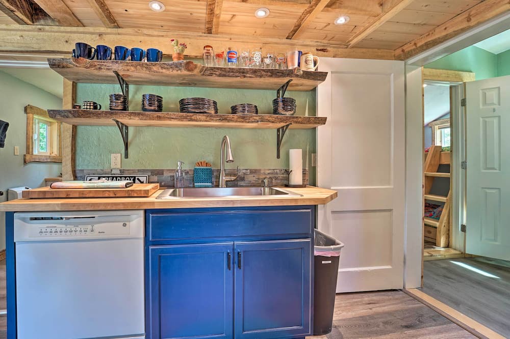Photo of Kitchen in Columbine Lake