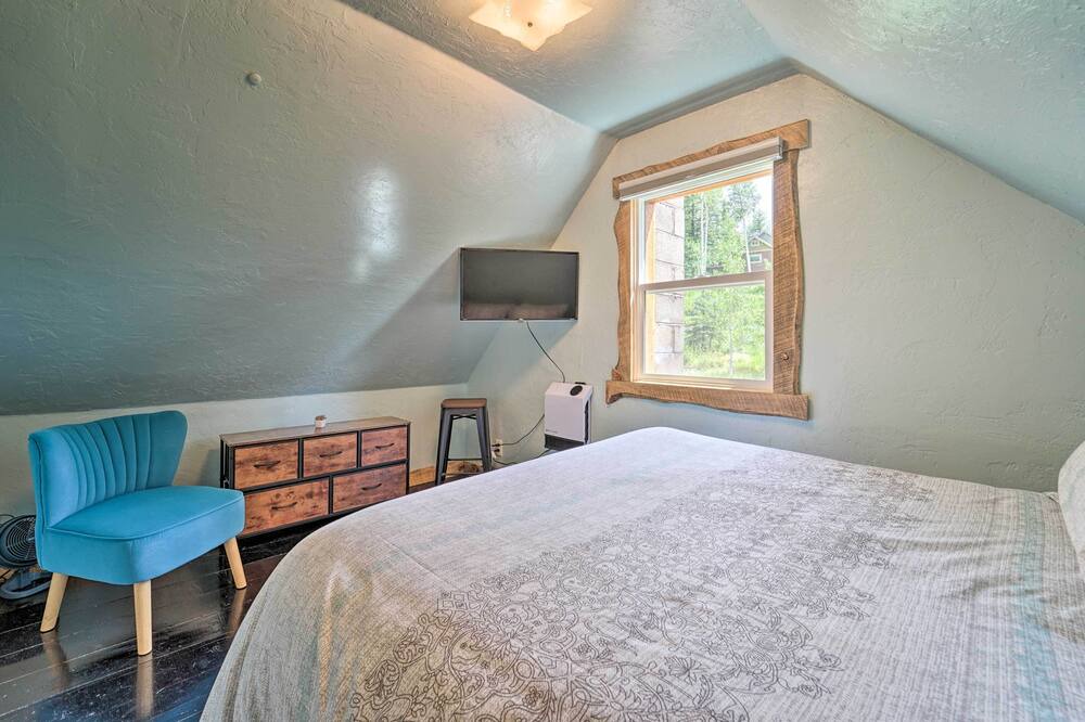 Photo of Bedroom in Columbine Lake