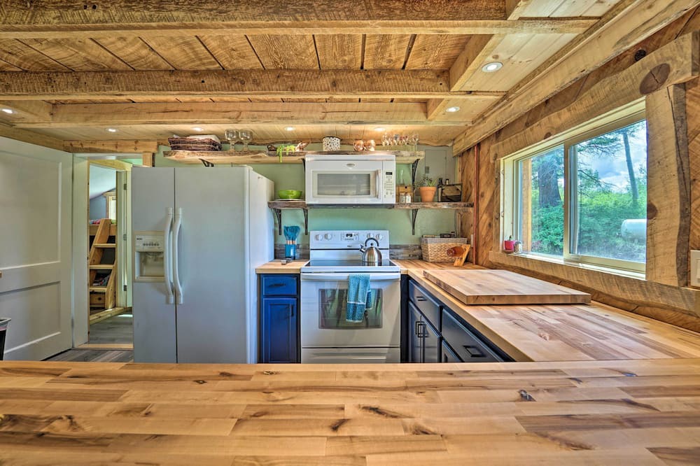 Photo of Kitchen in Columbine Lake