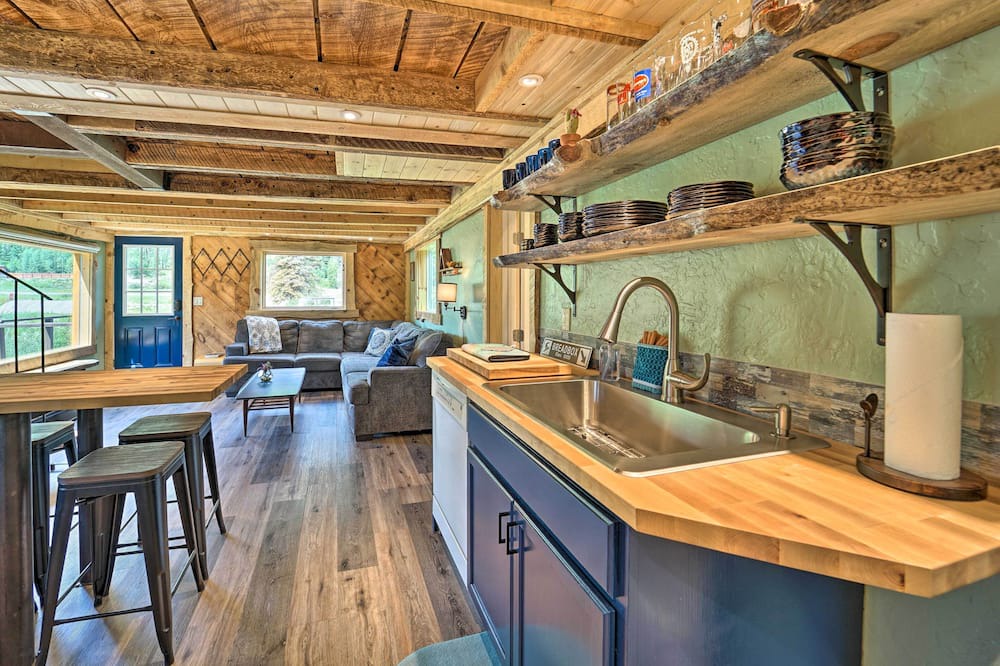 Photo of Kitchen in Columbine Lake