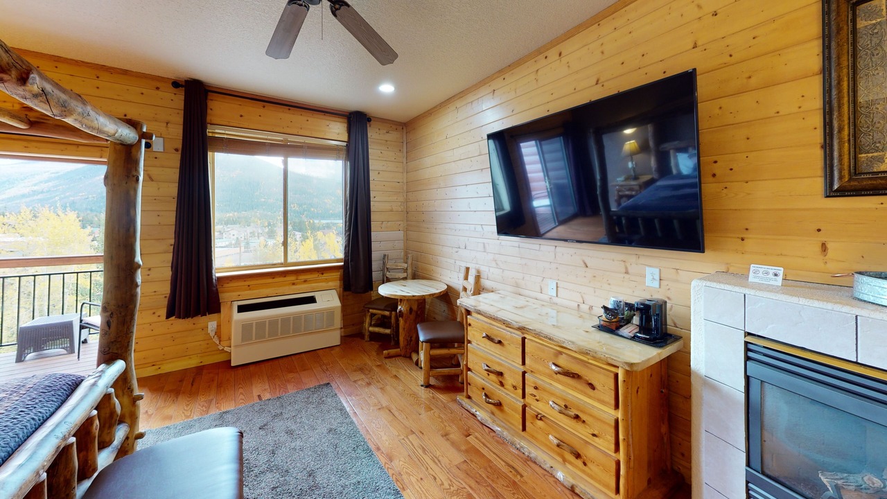 Photo of Livingroom in Grand Lake