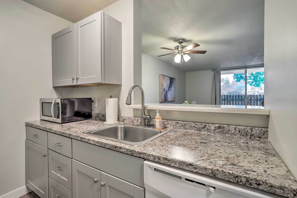 Photo of Kitchen in Heather Ridge