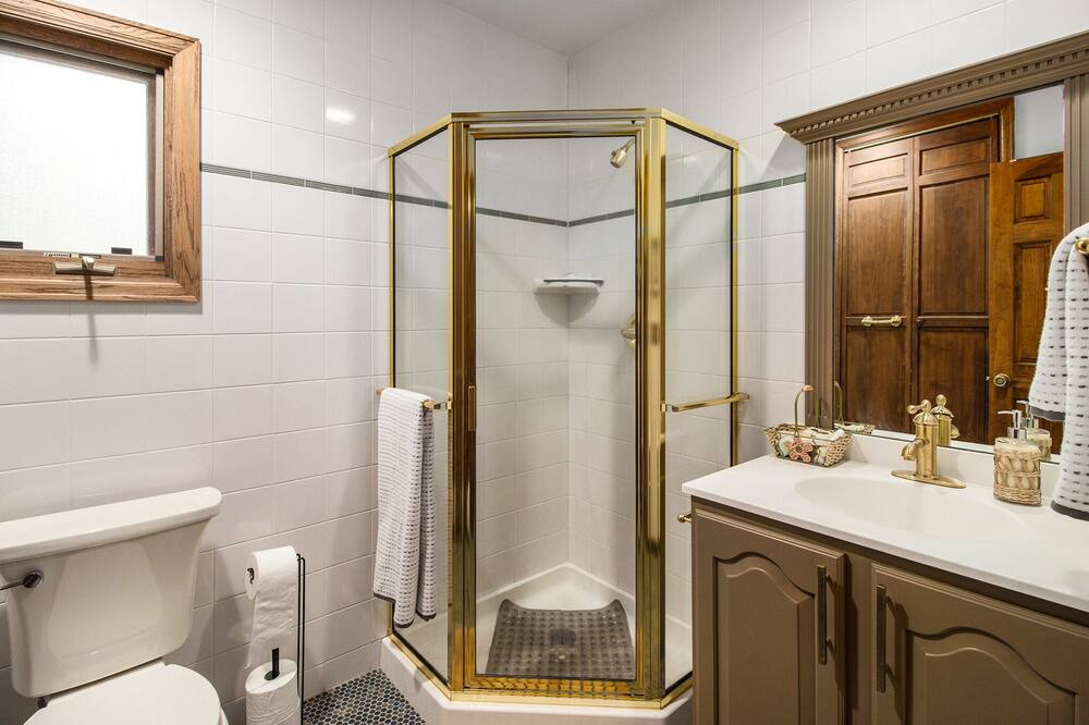 Photo of Bathroom in Kerr Gulch
