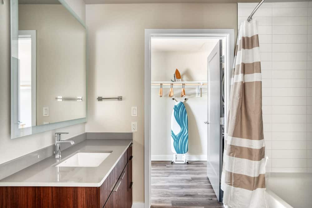 Photo of Bathroom in Golden Triangle