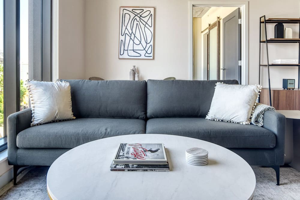 Photo of Livingroom in Golden Triangle