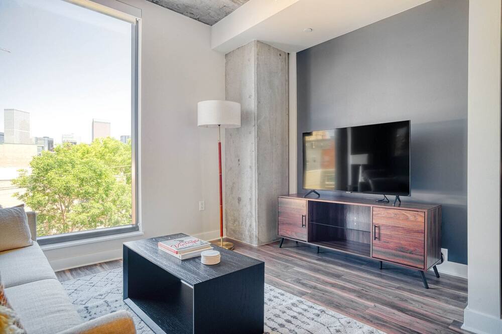 Photo of Livingroom in Golden Triangle