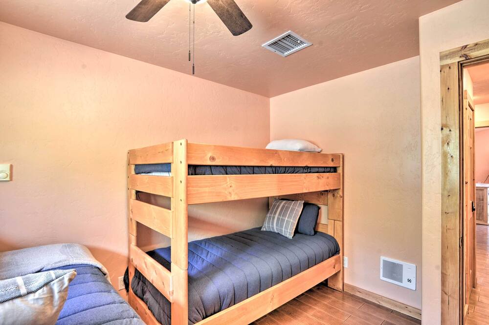 Photo of Bedroom in Warm Springs