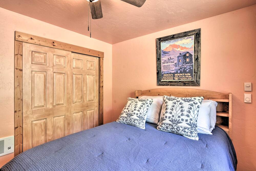 Photo of Bedroom in Warm Springs