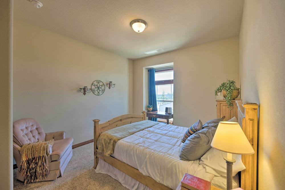 Photo of Bedroom in Colorado Springs