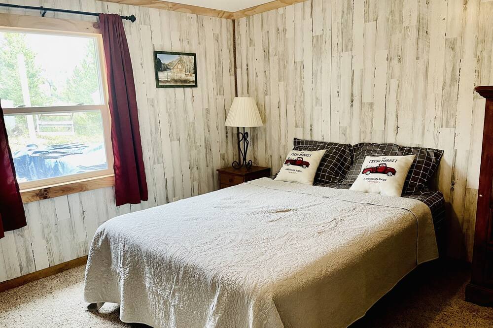 Photo of Bedroom in Granby