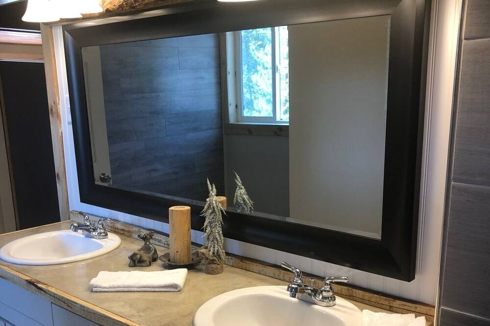 Photo of Bathroom in Granby