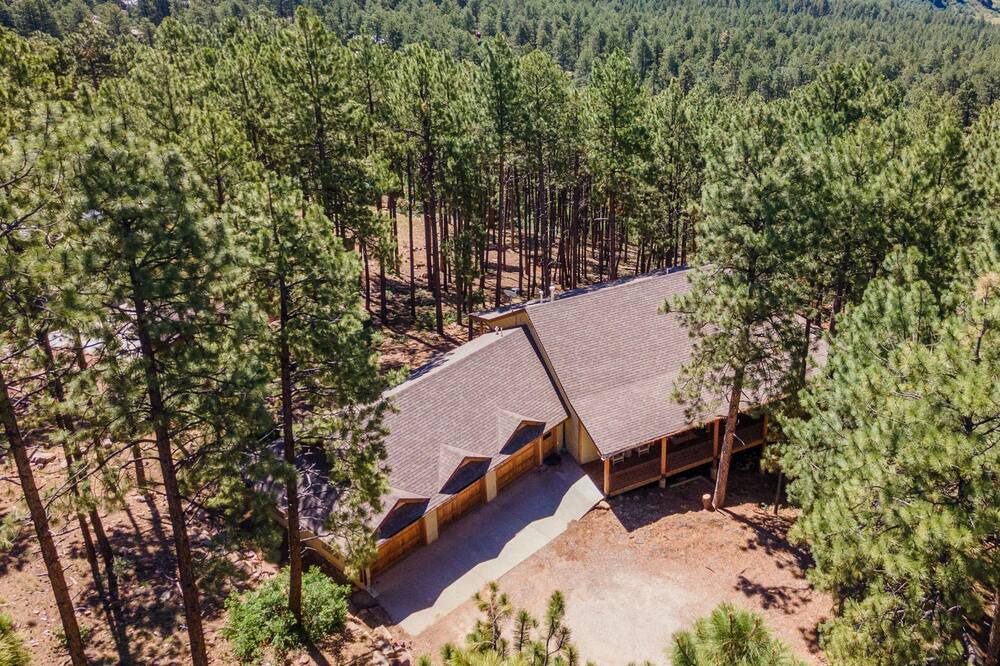 Photo of Outdoor in Forest Lakes