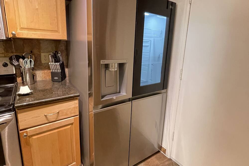 Photo of Kitchen in Dam East - West